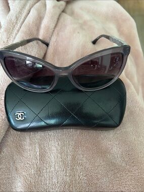 CHANEL Gray Cat-Eye Sunglasses with Black Quilted Case